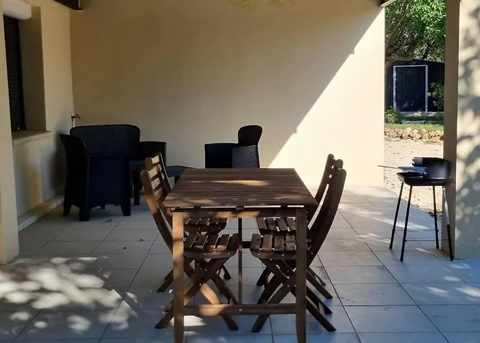 T2 Terrasse Couverte Proche Pont Du Gard Et Uzes